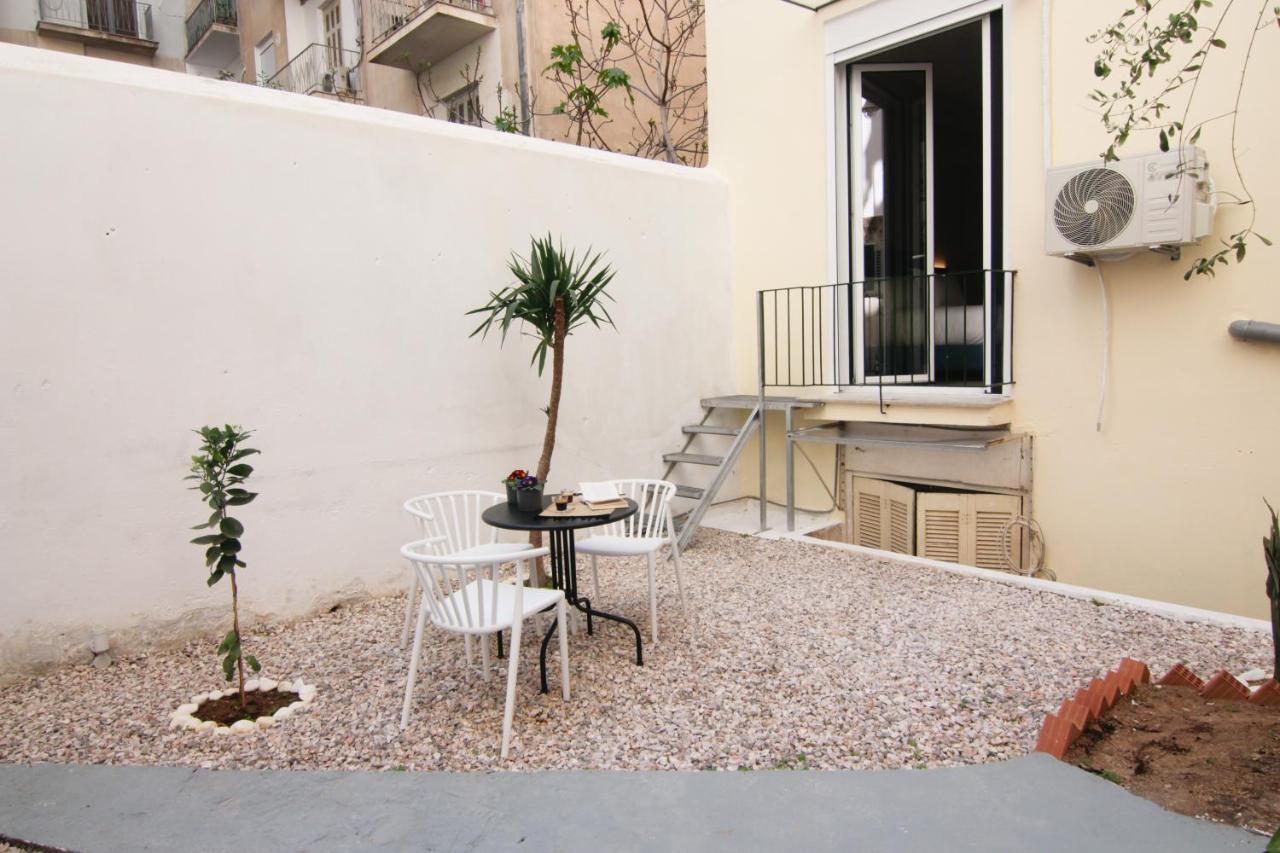 Patio Apartment Near Metro & Acropolis Athen Eksteriør billede